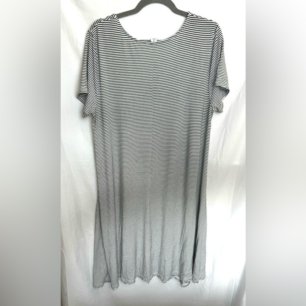 Old Navy Women’s TALL Black/White Striped Dress Size XL TALL - Picture 4 of 9